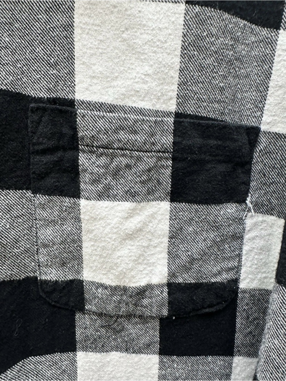 Women’s Black And White Plaid Flannel Shirt Size Medium - Picture 2 of 6